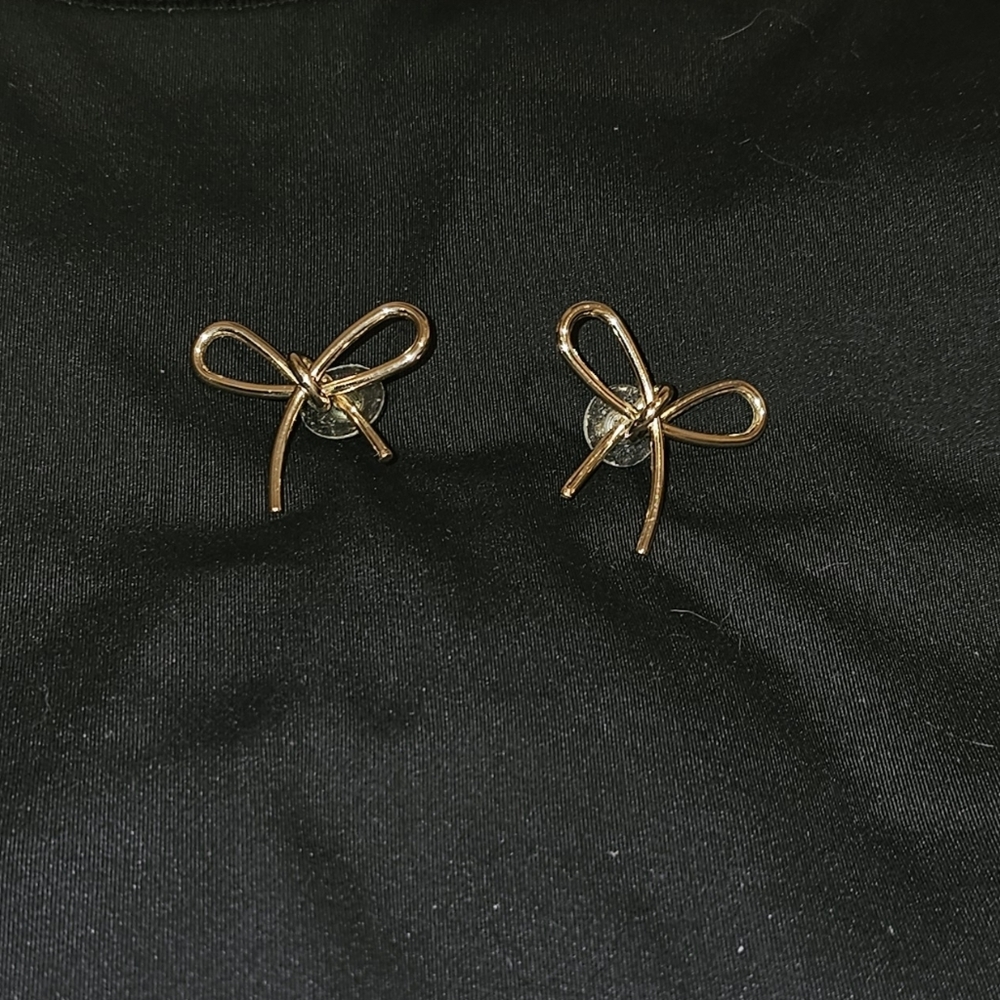 BUNDLE! Icing Silver and Diamond Leaf Earrings